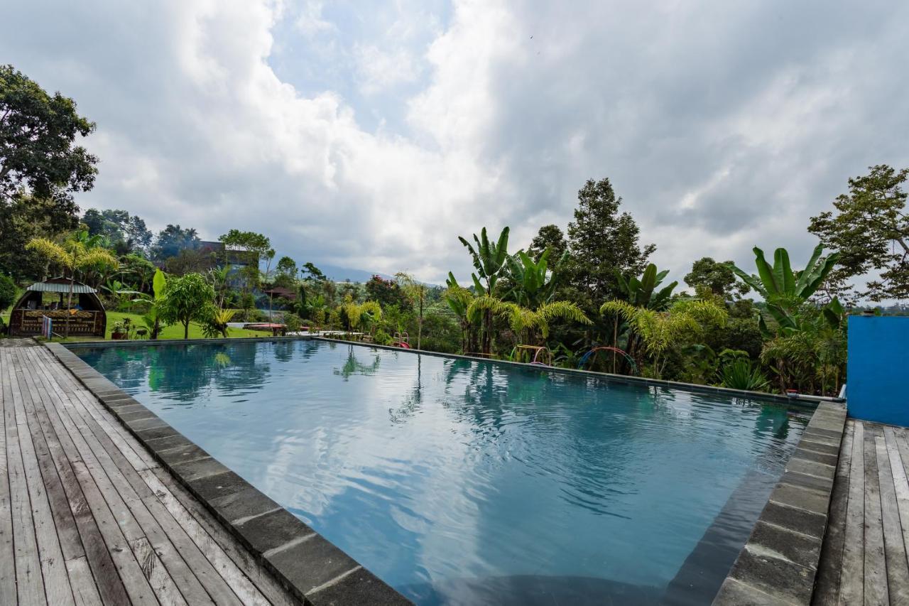 Villa Gajah Mas Baturiti Екстериор снимка
